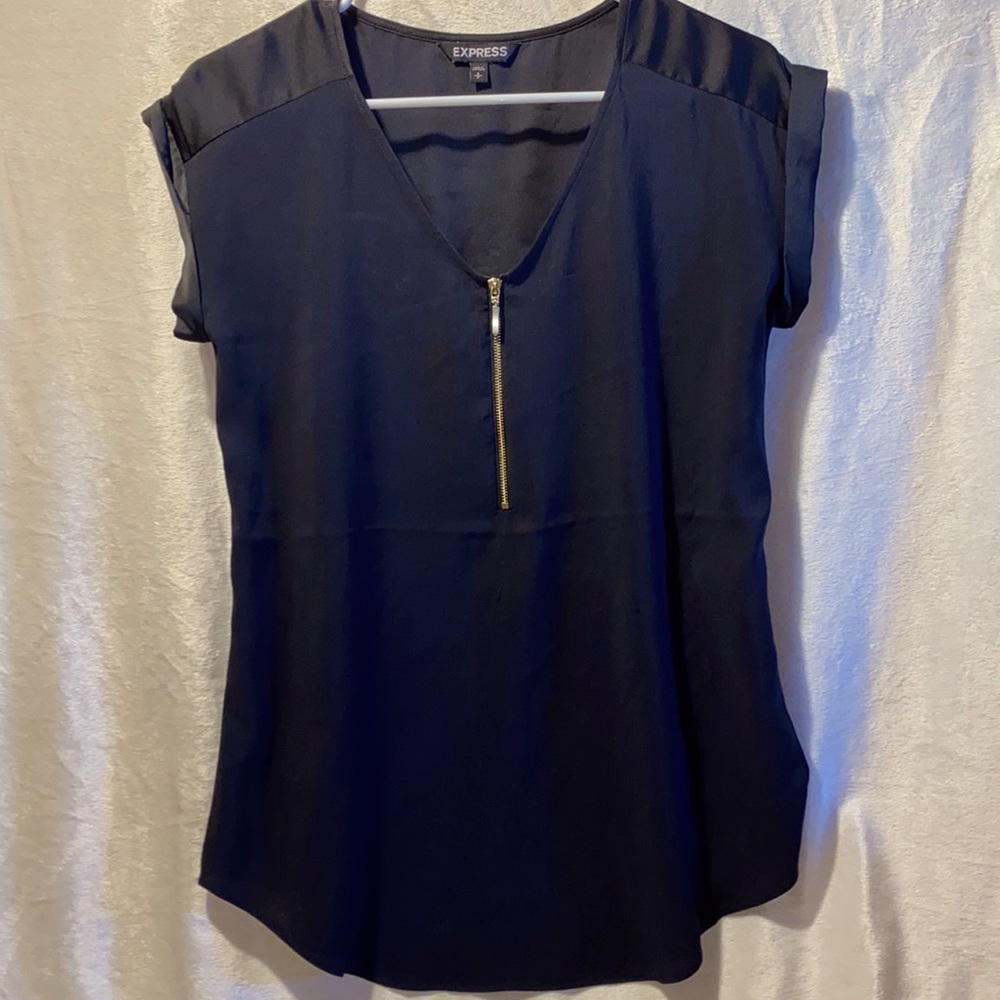 Short sleeve black blouse